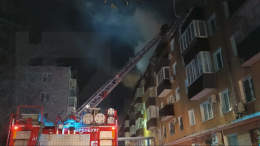 Пятиэтажный жилой дом горит в Оренбурге