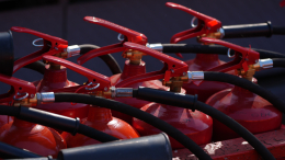 Неизвестный пронес бензин и устроил пожар в кинотеатре московского ТЦ «Авиапарк»