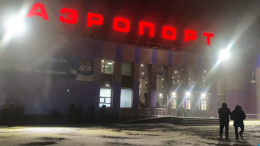 В Норильске более 700 пассажиров застряли в аэропорту из-за непогоды