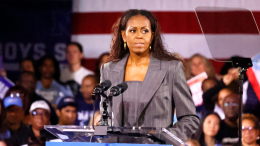 Мишель Обама усомнилась в готовности США к женщине-президенту