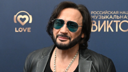 «Своей жизнью займитесь личной, девчонки»: Стас Михайлов переживает за фанаток