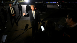 «Отвратительный репортер!» — Трамп нагрубил журналистке из-за вопроса об Эпштейне