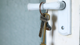 Суд в Якутии отказал пенсионерке в возврате проданной под влиянием мошенников квартиры