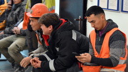 Путин расширил перечень оснований для увольнения иностранных граждан