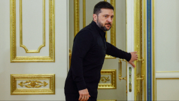 «Дело о золотом унитазе»: Зеленский знал о коррупционных схемах и одобрил хищения на $100 млн