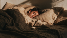 Утяжеленные одеяла не помогут: как улучшить качество сна