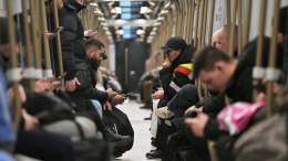 Не уступила место: 60-летняя москвичка напала на женщину в метро