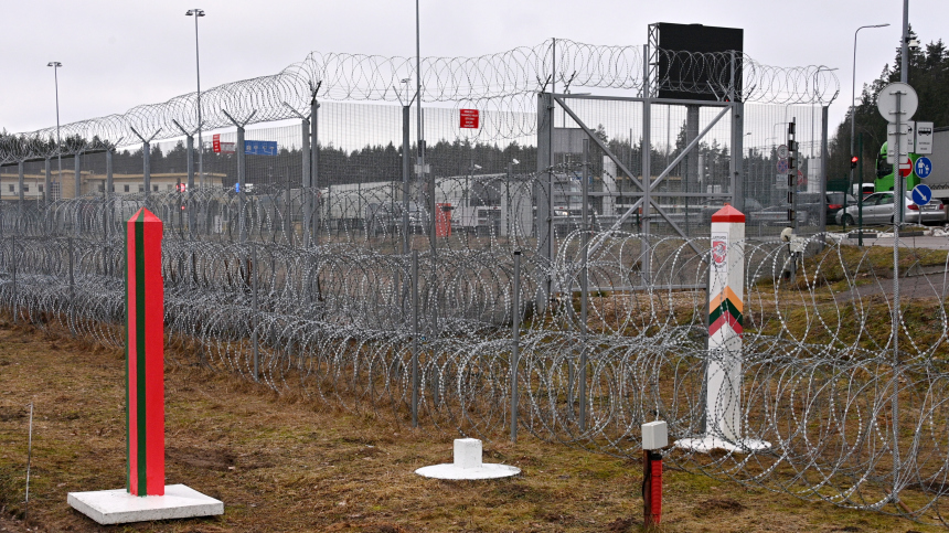 Литва открыла границу с Белоруссией