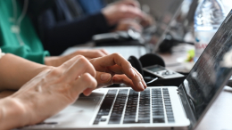 Суды Москвы заблокировали 30 сайтов с осквернением христианских символов