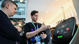 Путин заявил о необходимости использования ИИ-помощников