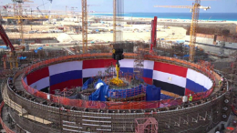 Путин: Россия будет серийно производить малые АЭС