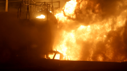 Десять поездов задержали из-за пожара на железной дороге в Свердловской области