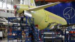 Мишустин: Россия должна и дальше строить свои самолеты