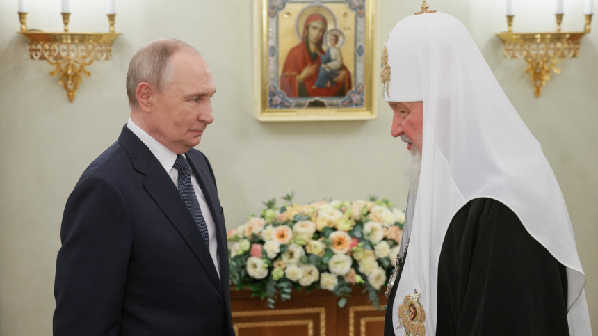 Путин поздравил патриарха Кирилла с днем рождения