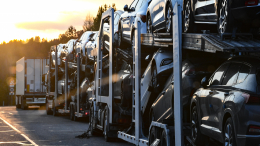 В России 5,5 тысячи конфискованных автомобилей передали в зону СВО