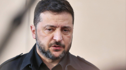 Окружение Зеленского намекает, что он не может пойти на второй срок