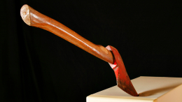 На Кубани подросток насмерть забил топором бабушку