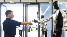 Китайский робот прошел пешком 106 километров, установив мировой рекорд