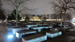 Сирийский беженец перерезал горло туристу у мемориала Холокосту в Германии