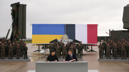 «Это цирк абсурда»: как на Западе отреагировали на коррупционный скандал с Зеленским