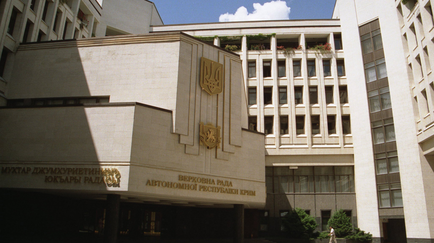 Рустема Умерова обвиняют в хищении бюджетных денег