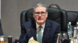 В Британии допустили уход Стармера с поста премьера в 2026 году