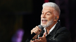 «Вся страна взбесилась»: Газманов восхитился вирусными танцами под свой хит