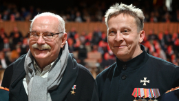 «Нас дедов-абьюзеров всего пять человек»: Охлобыстин о преимуществах злобного амплуа