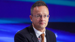 Глава МИД Венгрии сообщил о планах Европы сорвать мирное урегулирование на Украине