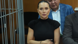 Суд продлил на полгода домашний арест блогерам Чекалиным