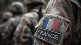 «Хотите стать французами?» — сын Саркози о службе мигрантов в армии по лотерее