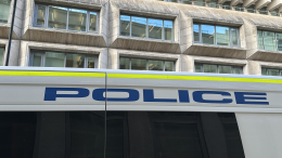 Чисто сработано: британские угонщики спрятались от полиции в джакузи