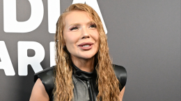 «Никогда ничего не поздно»: Карина Кросс порассуждала о смене профессии