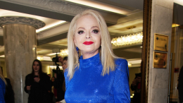 Суд оставил квартиру Долиной в законной собственности певицы