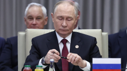 Путин: подписывать документы с нынешним украинским руководством бессмысленно