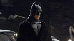 В метро Милана провели эксперимент: появление Бэтмена сделало пассажиров добрее