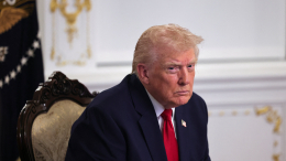 «Выдворим всех»: Трамп заявил о намерении выслать прибывших в США просителей убежища