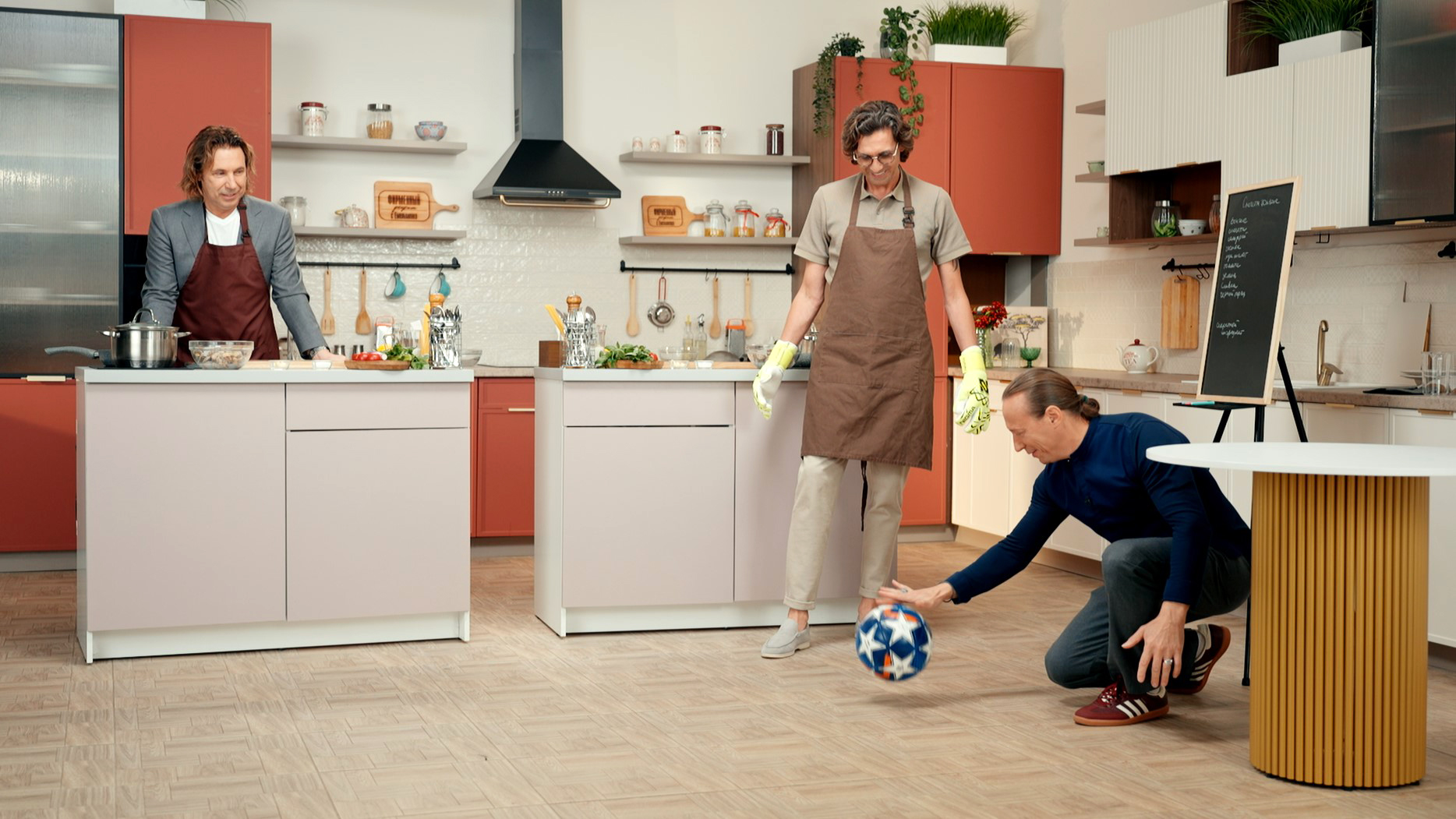 Гости выпуска: Руслан Нигматуллин и Александр Мостовой