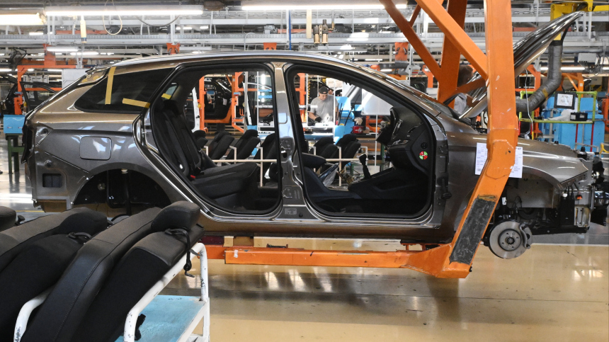 Какие машины выпускают в России?