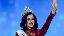 Мисс Вселенную могут лишить короны