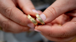 Китаец женился через 4 часа после знакомства и за месяц лишился всех своих денег