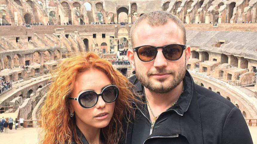 Тела криптобизнесмена Романа Новака и его жены нашли в пустыне в ОАЭ