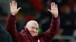 Семье Никиты Симоняна передали золотую медаль Героя Труда России