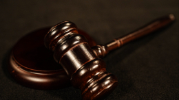 Забил скалкой: жителя ДНР приговорили к пожизненному сроку за убийство дочери