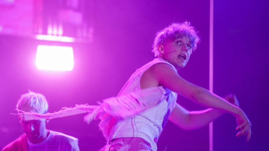 Самые безумные поступки фанатов Вани Дмитриенко