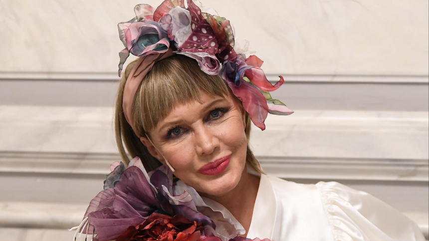 За кого выходит замуж Елена Проклова