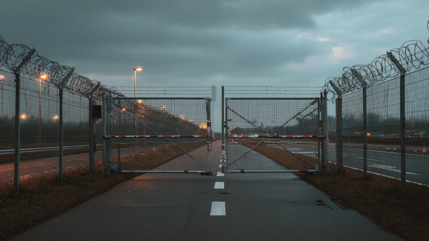 Нидерланды готовятся закрыть центры размещения украинцев