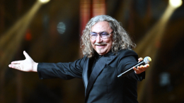 Николаев раскрыл историю создания хитов «Войди в меня» и «Палочка-выручалочка»