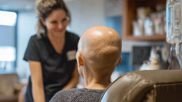 Женщина с раком четвертой стадии рассказала, какой симптом стал первым сигналом болезни