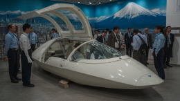 «Моет не только тело»: в Японии представили стиральную машину для людей